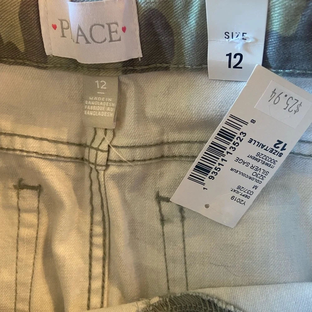 The Children’s place denim green camp rainbow skirt size 12